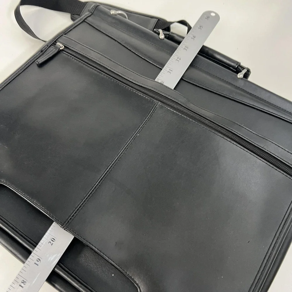 Samsonite Black 17